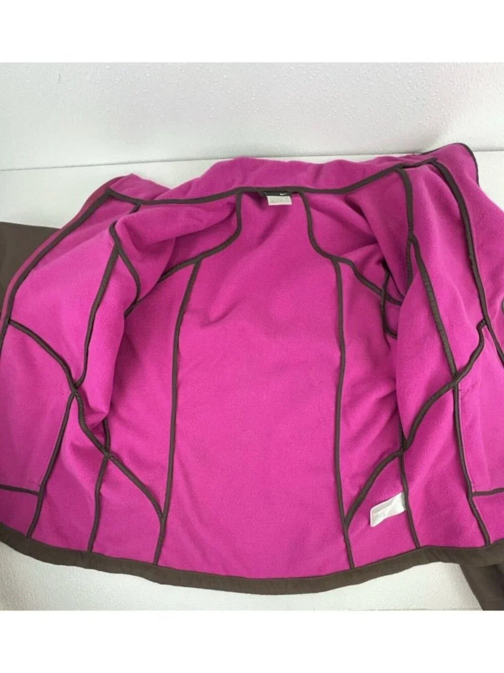 Womens XL Nike Brown Softshell Jacket With Pink Accents Full Zip Fleece-Lined
